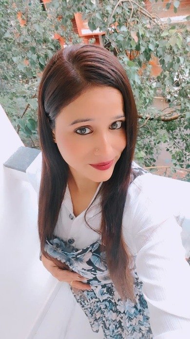 Call Girls service in Tilak Nagar