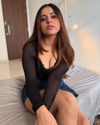 Call Girls in Tilak Nagar